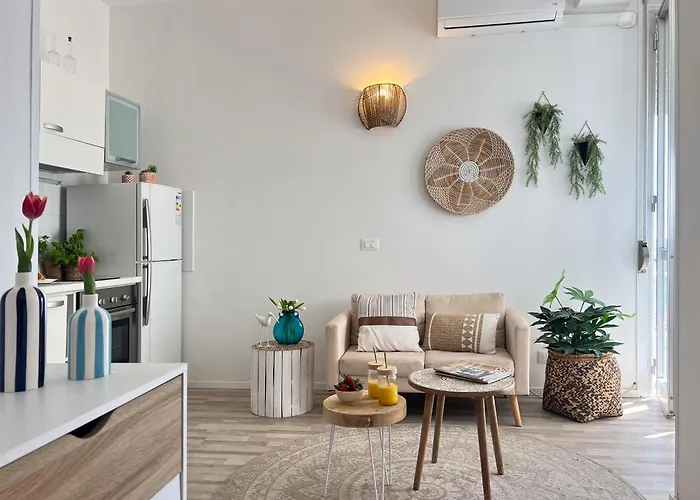 Seafront Tysandros * Giardini Naxos