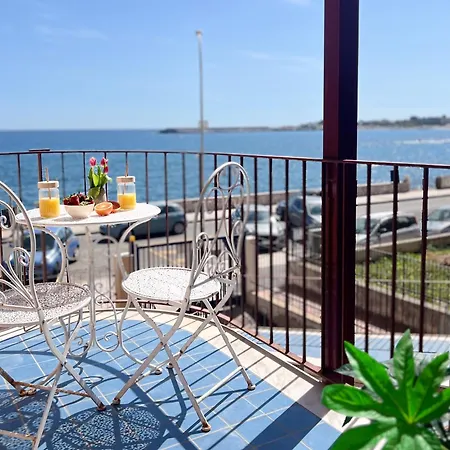 Apartamento Seafront Tysandros Giardini-Naxos
